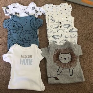 Newborn bodysuits